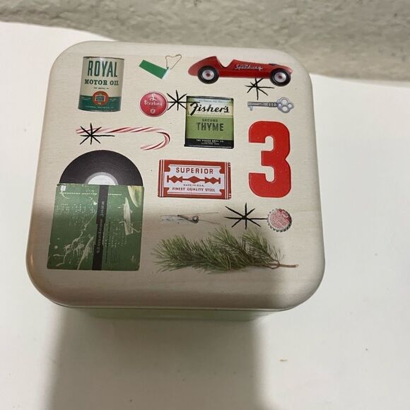 Fossil Accessories - 1 Fossil Collectible Presentation Genuine Display Gift Watch Tin Box